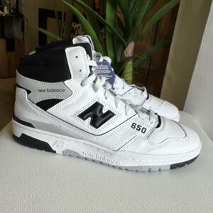 NEW BALANCE 650 “White/Black” High Top Sneakers Size 12 PRICE FIRM!!!